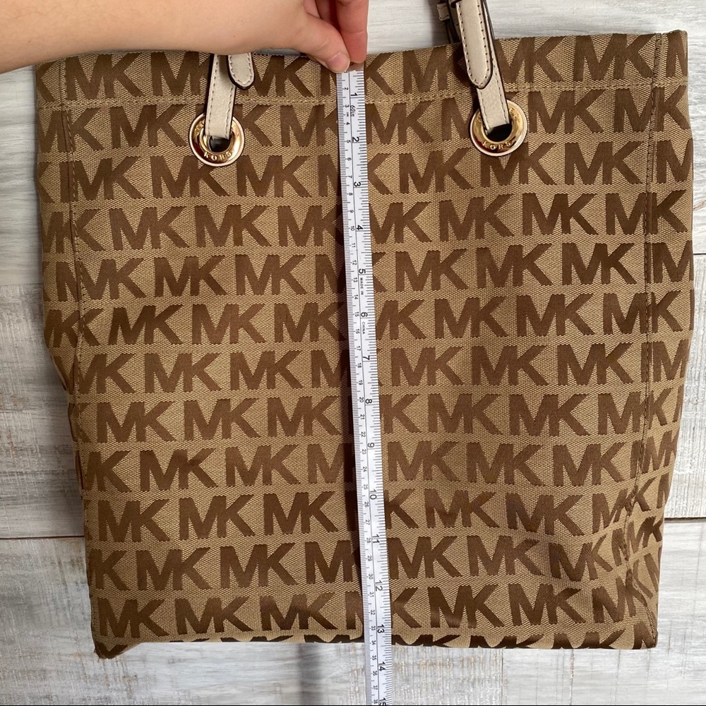 Michael Kors Tan Signature Logo Shoulder Purse - Picture 6 of 14